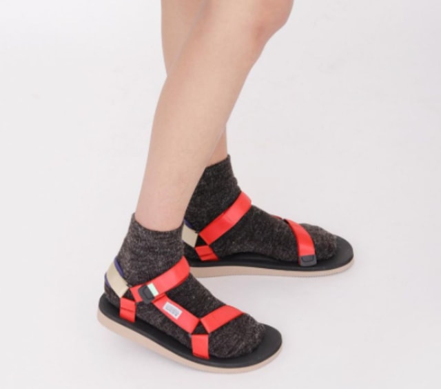 Hotel berkolaborasi dengan Sonderlab dalam menjualkan produk ekslusif nya. Ternyata ada Brand Jepang yang juga ikutan!